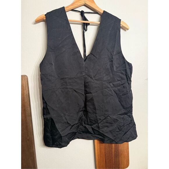 Everlane Black Satin V-Neck Top Medium NWT - Picture 2 of 8